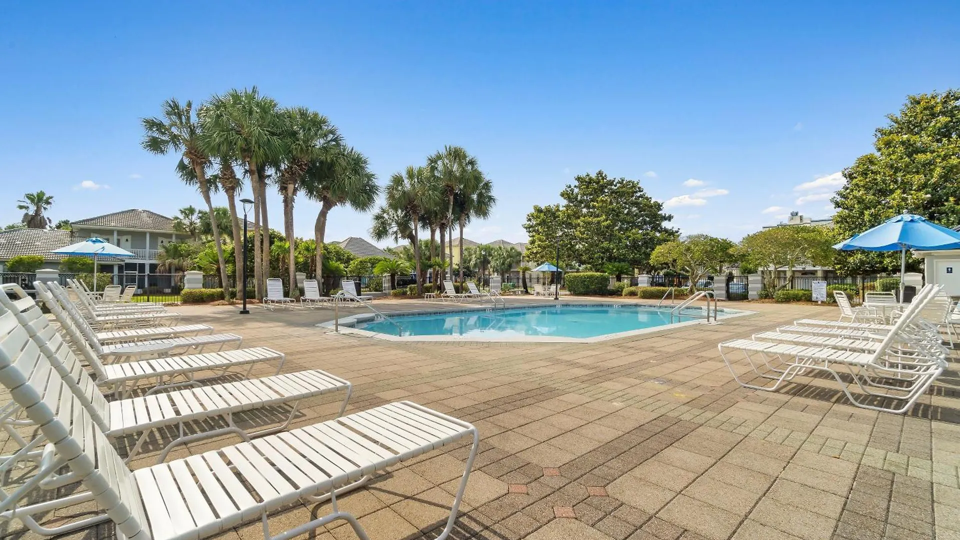 Luxury Beach House Steps From Pool And Short Walk To Private Beach Pavilion Destin 0*,