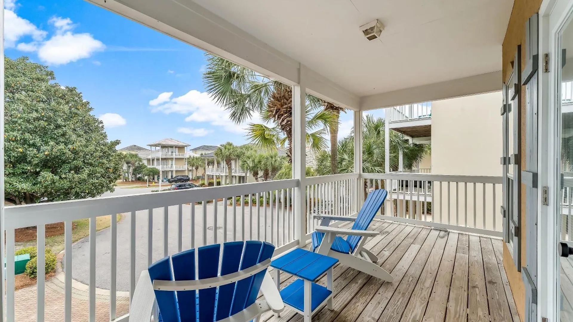 Luxury Beach House Steps From Pool And Short Walk To Private Beach Pavilion Destin