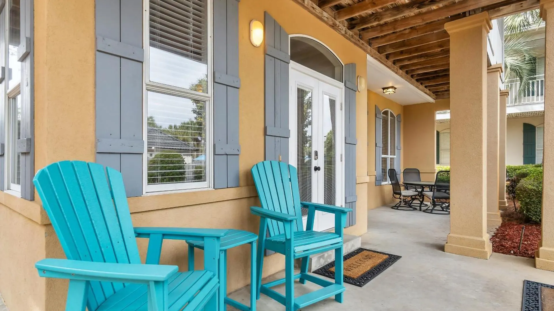 Holiday home Luxury Beach House Steps From Pool And Short Walk To Private Beach Pavilion Destin