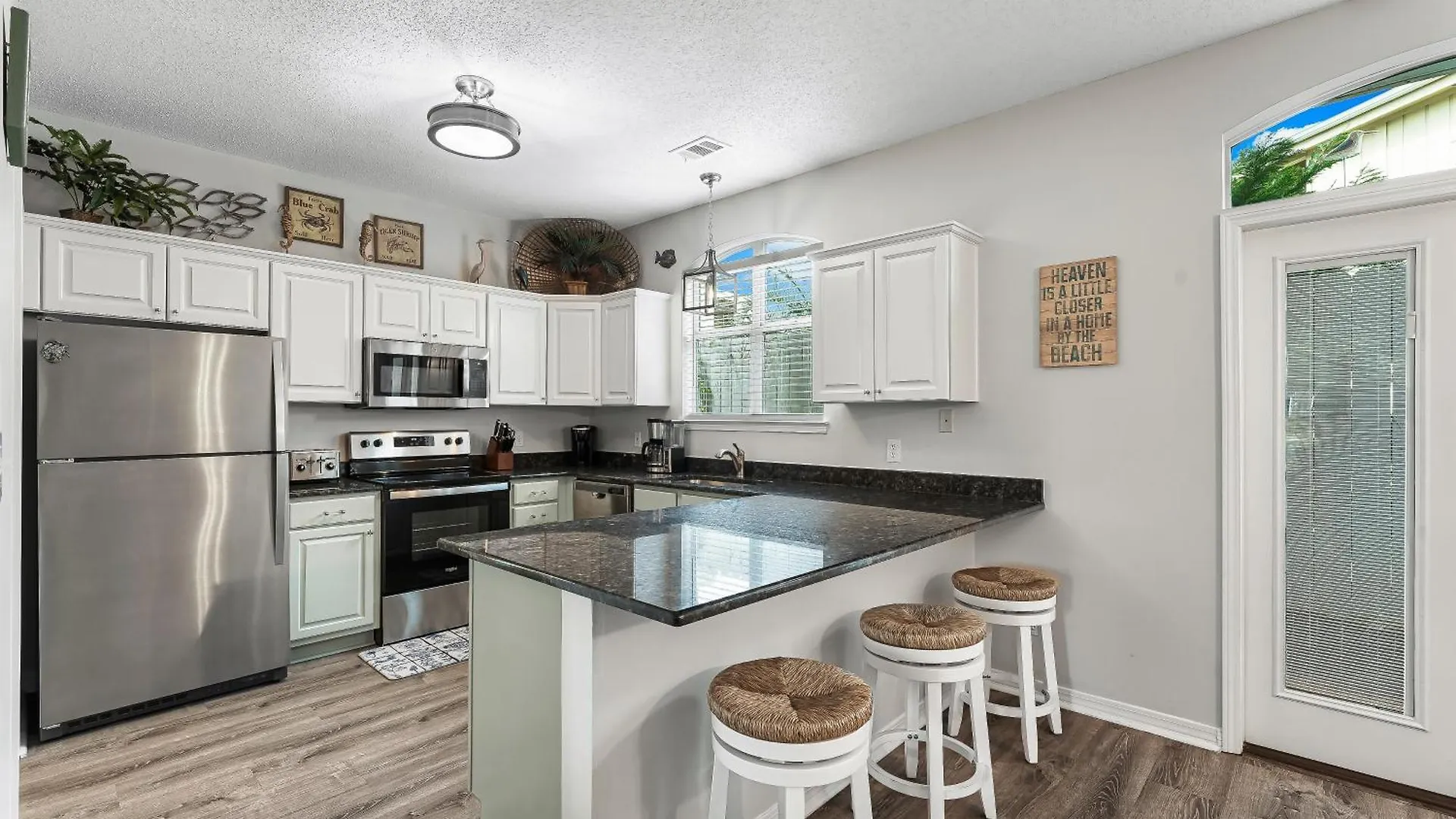 Holiday home Luxury Beach House Steps From Pool And Short Walk To Private Beach Pavilion Destin