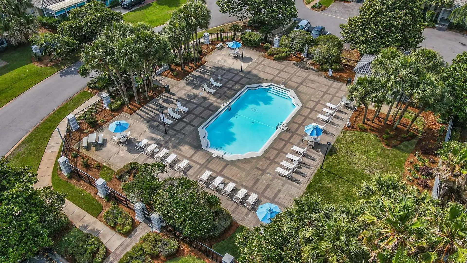 Holiday home Luxury Beach House Steps From Pool And Short Walk To Private Beach Pavilion Destin United States