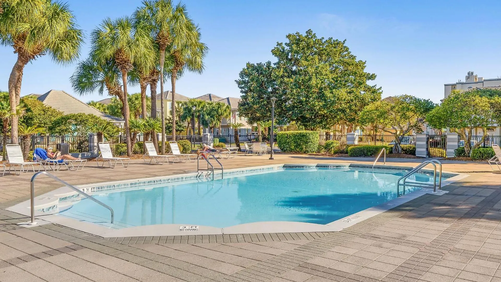 Luxury Beach House Steps From Pool And Short Walk To Private Beach Pavilion Destin 0*,  United States