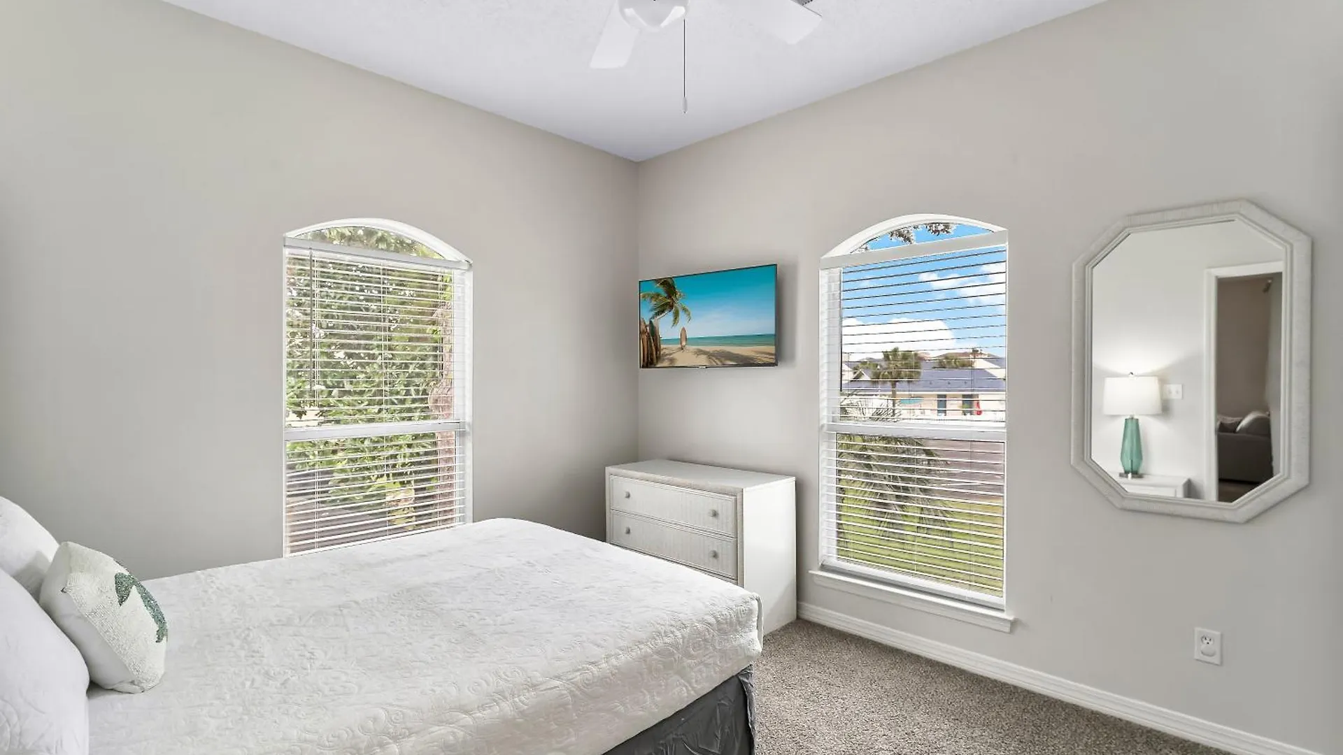 Holiday home Luxury Beach House Steps From Pool And Short Walk To Private Beach Pavilion Destin