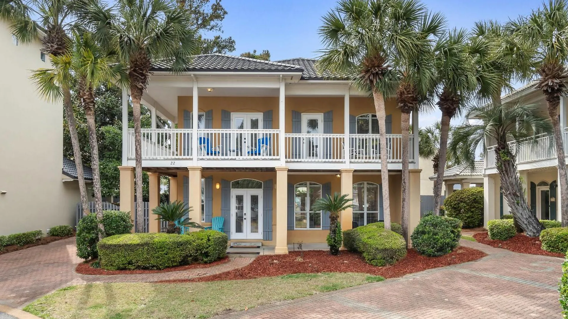 Holiday home Luxury Beach House Steps From Pool And Short Walk To Private Beach Pavilion Destin